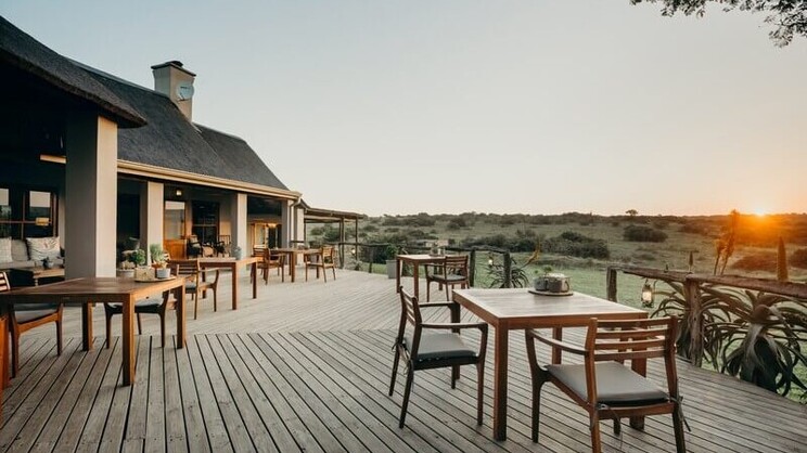 Hlosi Game Lodge